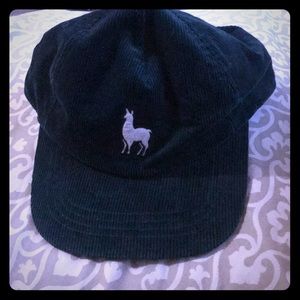 Urban Outfitters lama cap
